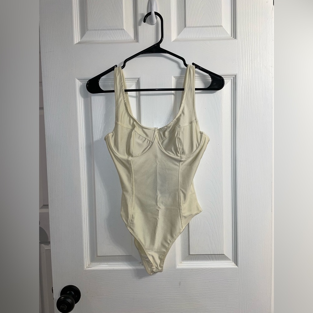 Fashion Nova "Staying Out Late" Bodysuit with Tags